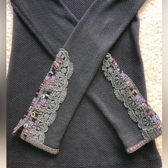 Free People RARE Black Fiesta Cuff Thermal Top XS - Picture 6 of 14